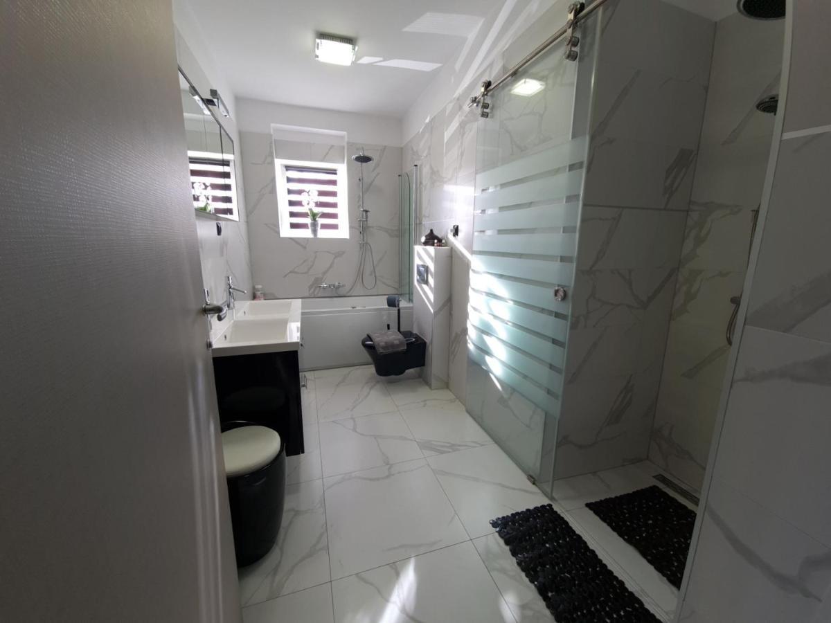 Tj Apartment Krk Town Esterno foto